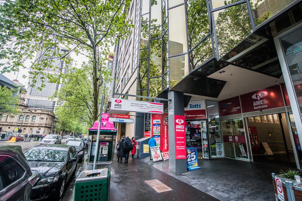 Melbourne's $20 Billion Transport Projects Hit Delays, Political Stumbles